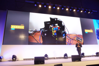 aws-summit-tokyo-2017-day2-keynote_203